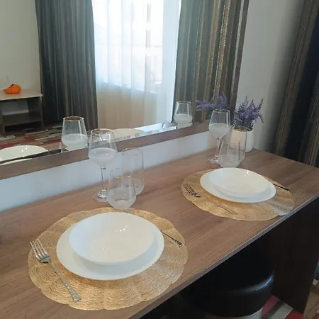 Apartment Bobi's Place-sveta Elena Varna